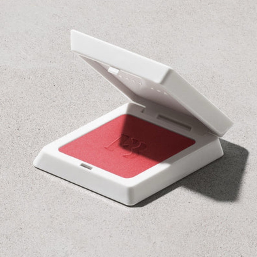 FENTY CHEEKS SUEDE POWDER BLUSH IN PETAL POPPIN